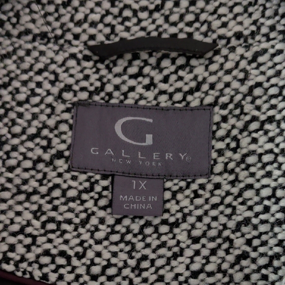 Gallery Black and White Women's Trench Coat - Picture 3 of 7